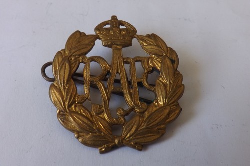 Military badge raf royal - military,
