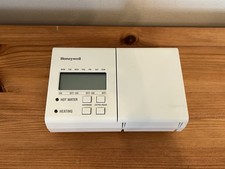Honeywell ST6400C Central Heating Programmer 2 Channel, 7 Day Hot Water