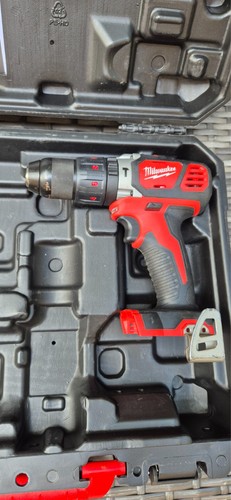Milwaukee combi drill cordless - milwaukee,