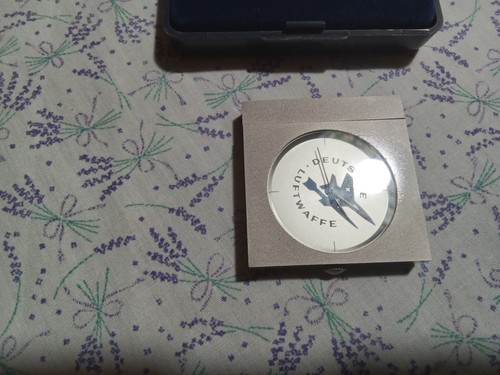 Travelling miniature clock - travelling,
