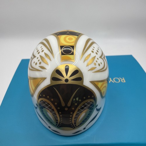 Royal crown derby bumblebee - crown,