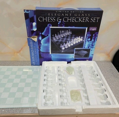 Elegant glass chess set - glass, 32