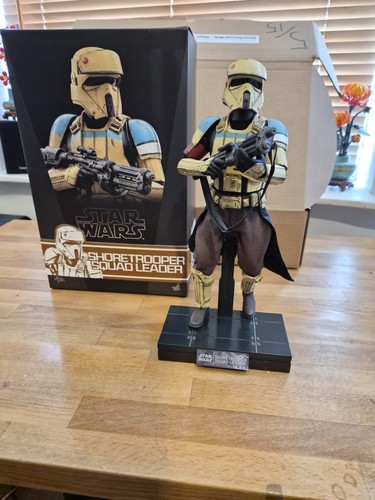 Star wars hot toys - star,