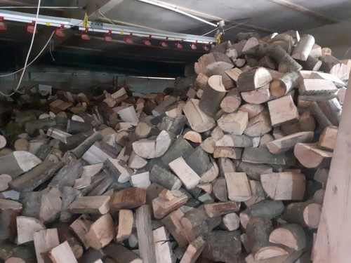 Seasoned logs chestnut - logs, bulk