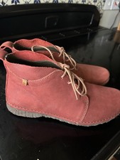 El Naturalista ankle boots