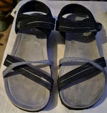 WOMEN”S MERRELL J55306 Black  STRAPPY SANDALS SIZE 6