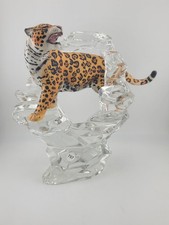 LEOPARD Porcelain Figurine