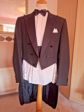 MANS LARGE TAIL SUIT 42''