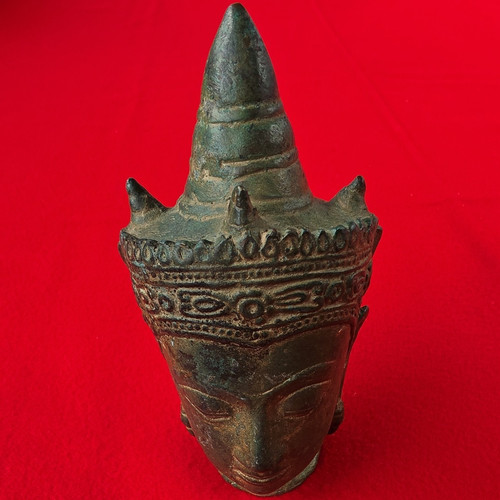 Antique thai bronze buddha - antique,