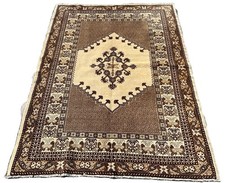 A CLASSY OLD HANDMADE TRADITIONAL MOROCCO WOOL ON COTTON  RUG (230 x 168 cm)*