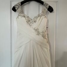 Stunning benjamin roberts