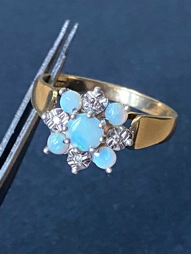 Heavy 9ct gold - , opal