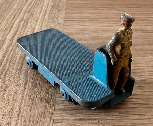 Dinky toy - dinky,