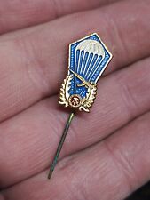 East German Army DDR NVA PARATROOPER BADGE