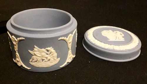 Wedgwood blue jasper ware - blue,