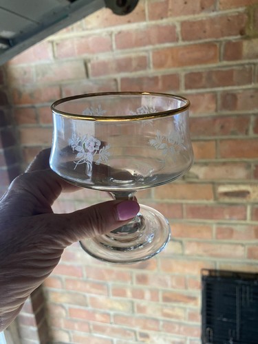 Vintage windsor rose sundae - rose,