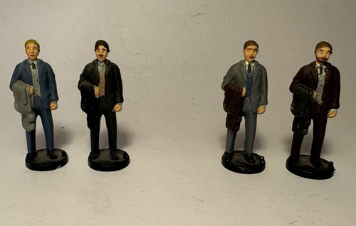 Four scale male - g, figures