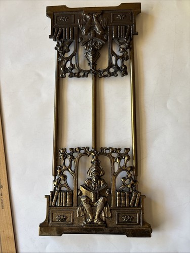 Expandable book holder - expandable,