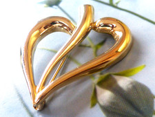AVON Gold-plated Brooch Dainty