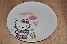 Hello Kitty Dinner / Serving