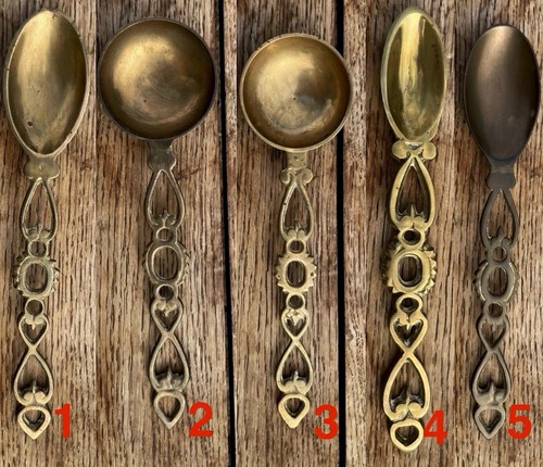 Vintage brass welsh - brass, love
