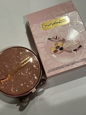 MAC Eye Love Surprises Eye