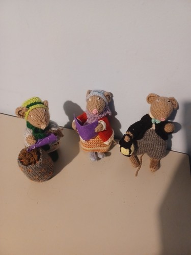 Hand knitted mice - hand, mice.