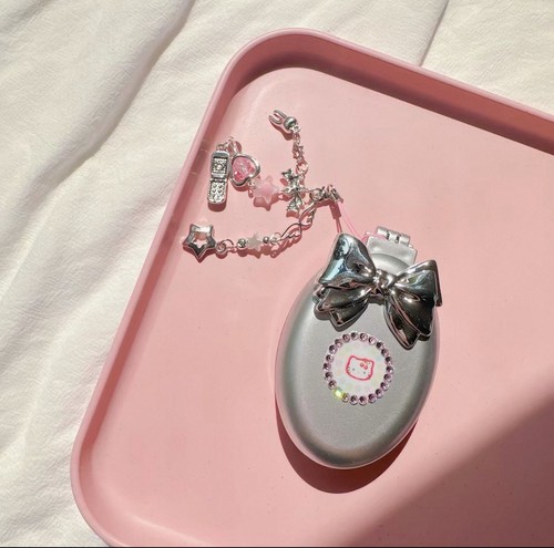 Hello kitty silver compact - kitty,