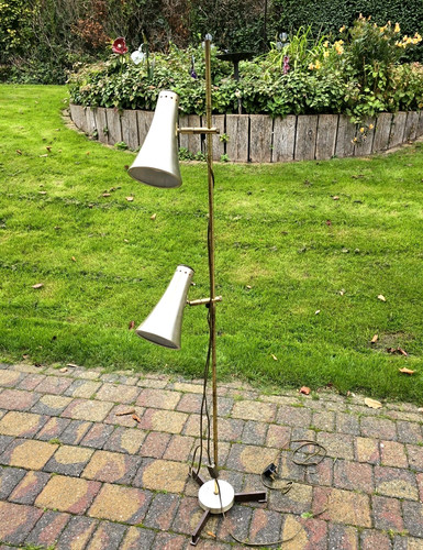 Vintage 70s brass - floor, lamp