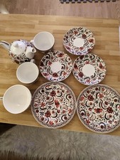 V&A Fine China Tea Set