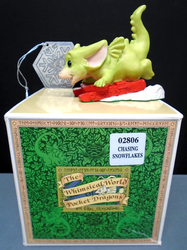 Pocket dragons chasing - dragons., 'chasing