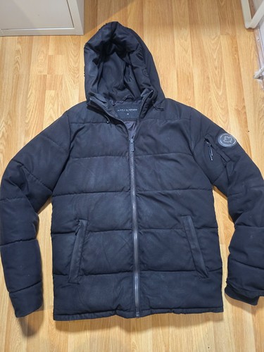 Supply demand black puffer - black,