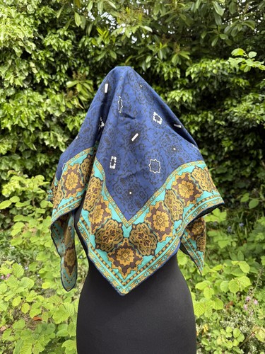 Vintage satin navy - satin, patterned