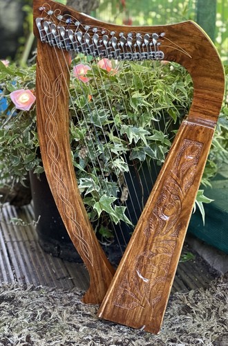 Stings lever harp hand - stings,