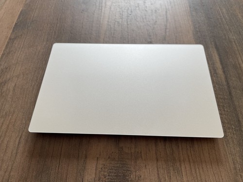Genuine apple macbook - apple, pro
