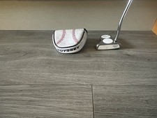 Odyssey White Hot 2-Ball Putter / 35 Inch