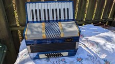 Piano Accordion 32 bass, Bell