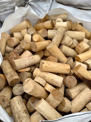 Wonky kiln dried firewood bulk - dried,
