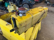 Metal hydraulic oil tank c/w