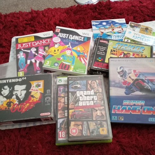 Video game empty box bundle