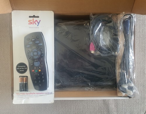 Sky box 1tb - box, (drx895-c)