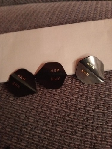 Black dart flights with - black,