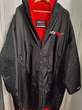 dryrobe Advance Black With Red Fleece Lining Long Sleeves Size Large
