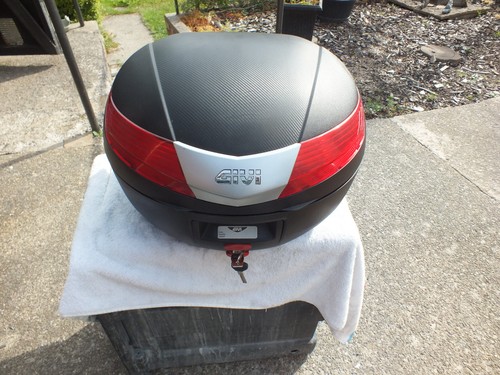 Givi v40 top box good - givi,