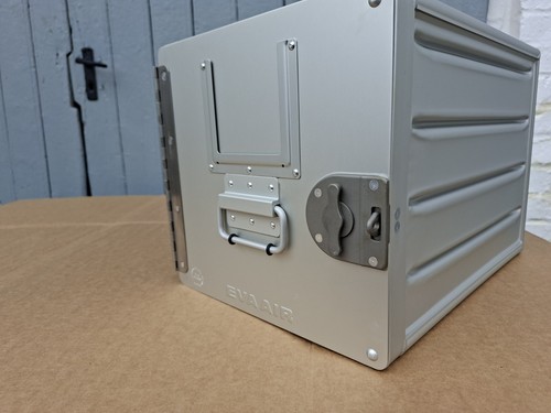Standard container airline - container,