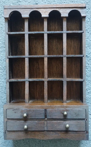 Display cabinet 21cmx13.5cm