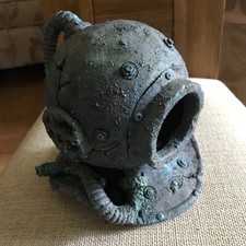 Fish Tank Aquarium Ornament - Sunken Divers Helmet