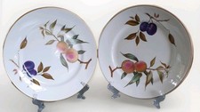 2 (TWO) ROYAL WORCESTER 'EVESHAM GOLD RIMMED DINNER  PLATES 25CMS DIAMETER.     