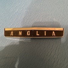Ford anglia 105e bonnet badge