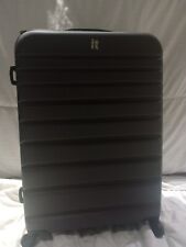 IT Luggage purple 4 Wheel Hard Clam Medium Case Trvel Suitcase, dual compartment